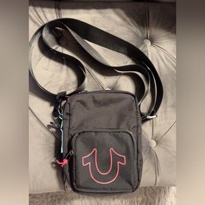 True religion crossbody bag